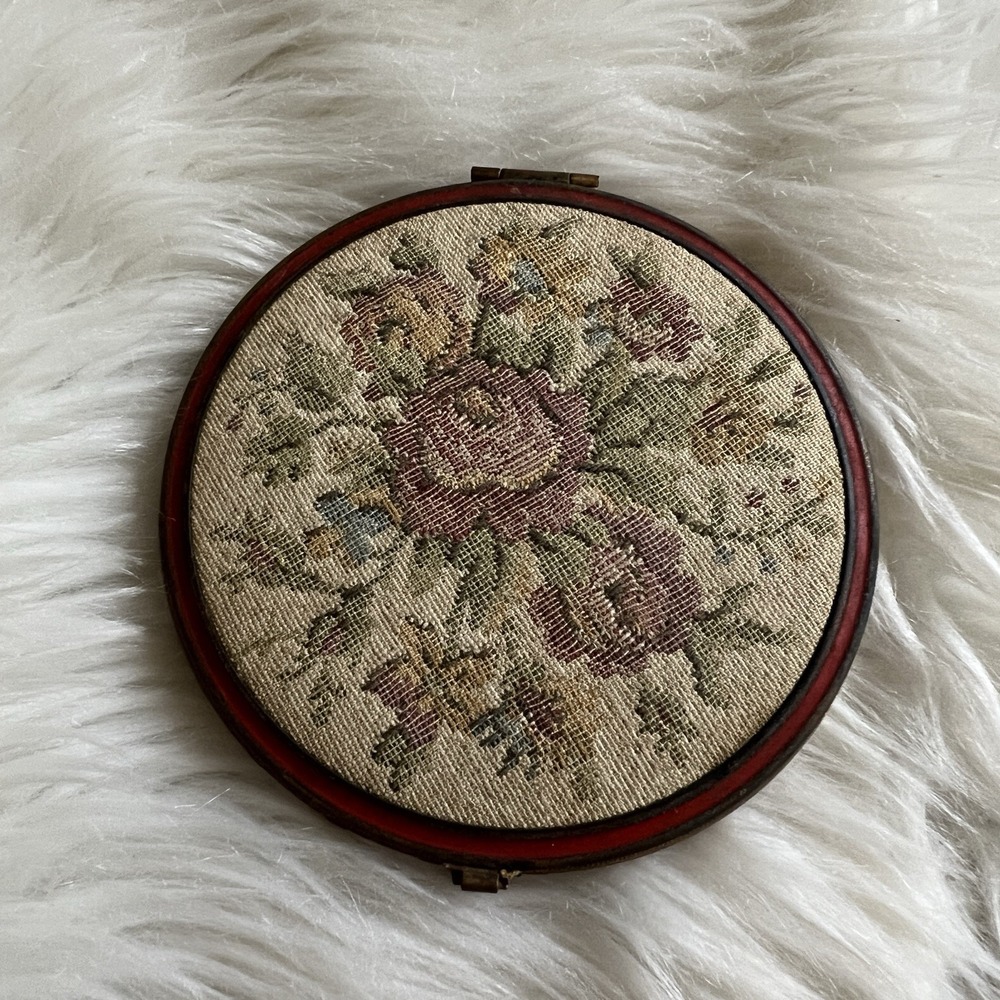 Vintage Rex Fifth Avenue Powder Compact Floral Petit Point Tapestry Red Enamel